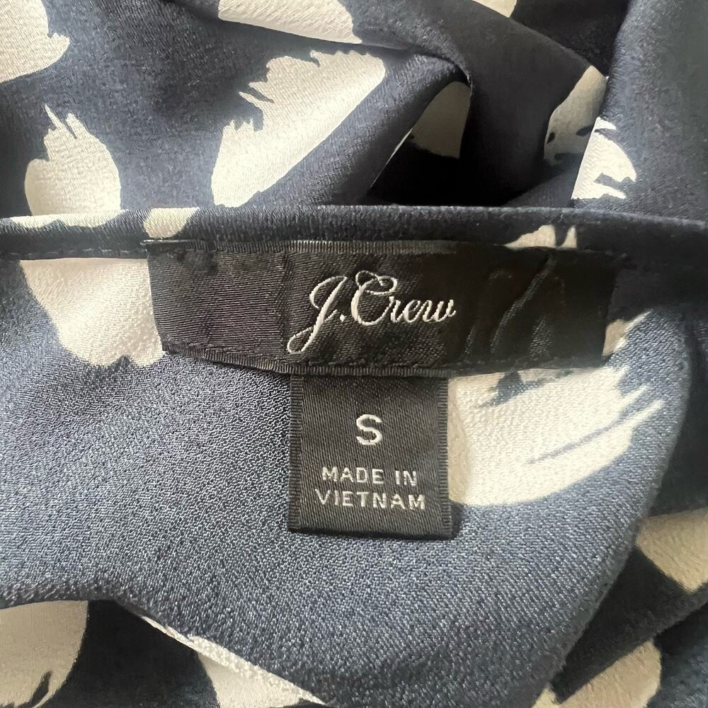 J. Crew Brushstroke Ruffled Satin Long Sleeve Size Small Navy White Preppy - Picture 7 of 11